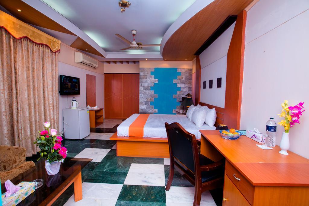 Hotel Golden Deer Dacca Exterior foto