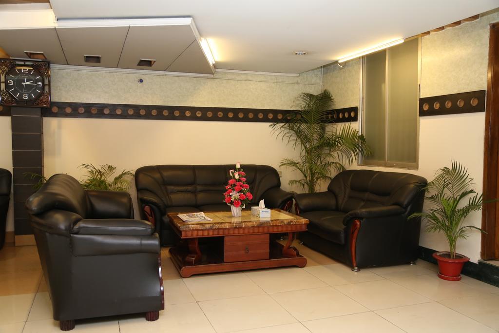 Hotel Golden Deer Dacca Exterior foto