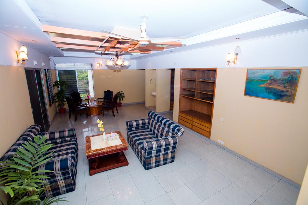 Hotel Golden Deer Dacca Exterior foto